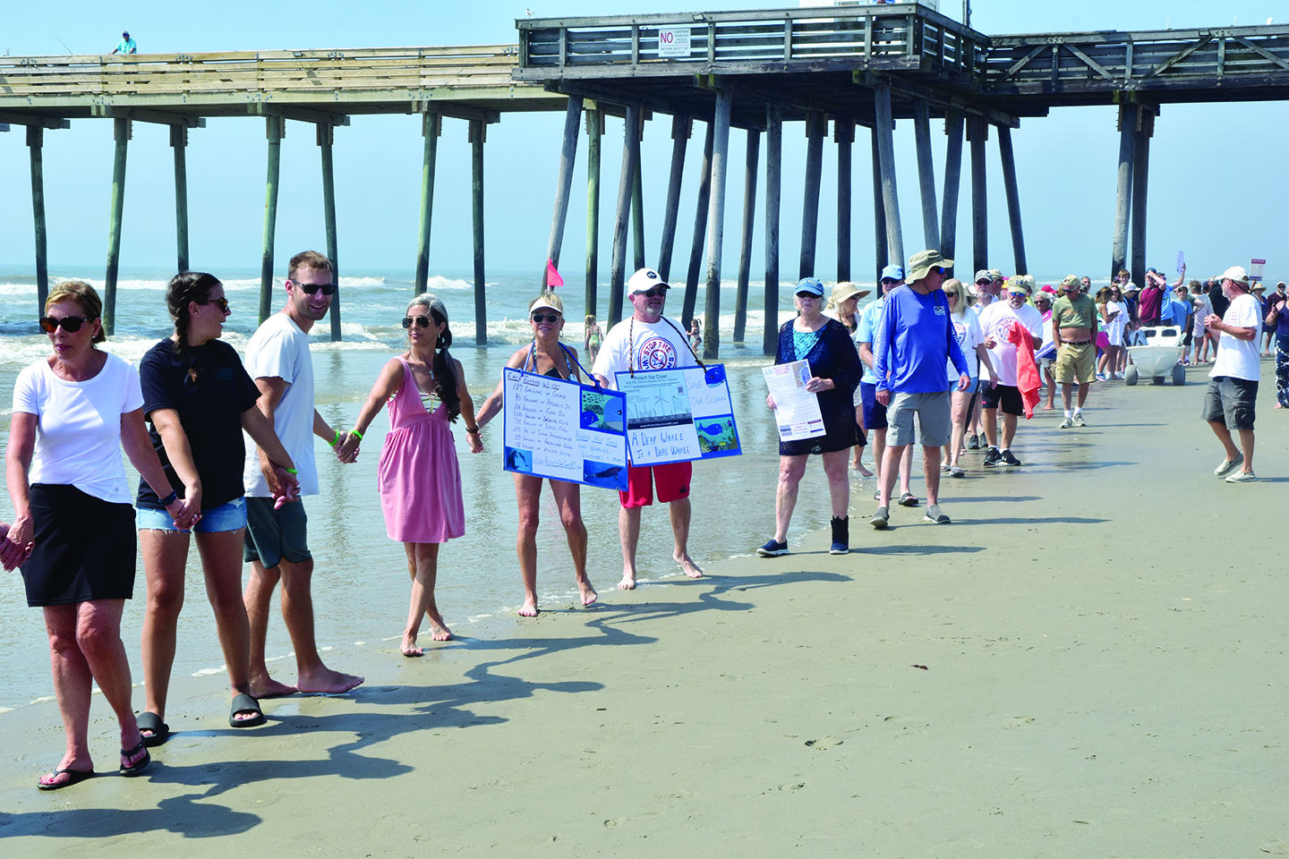 Hands-across-the-beach_4.jpg