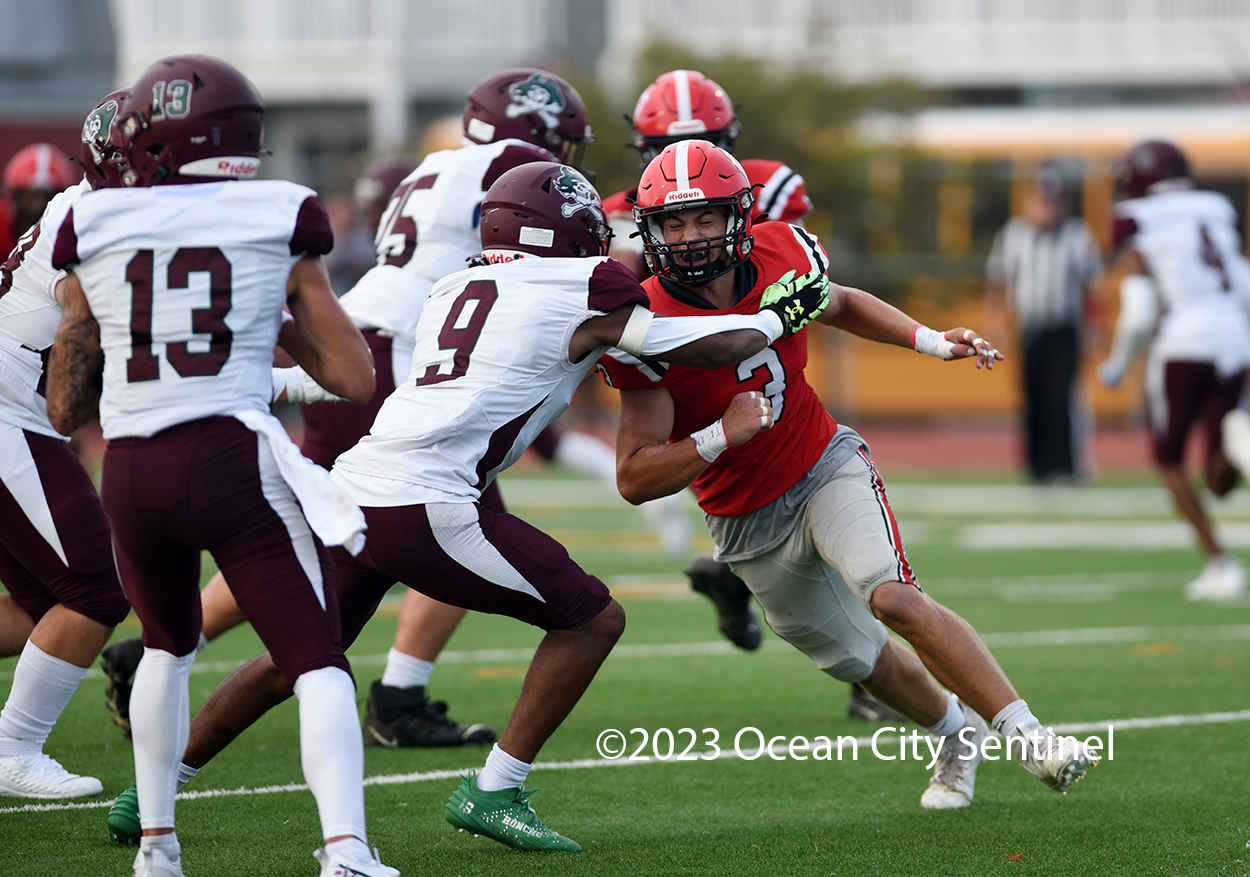 Red Raider football falls to Pirate pass attack ‣ Ocean City Sentinel